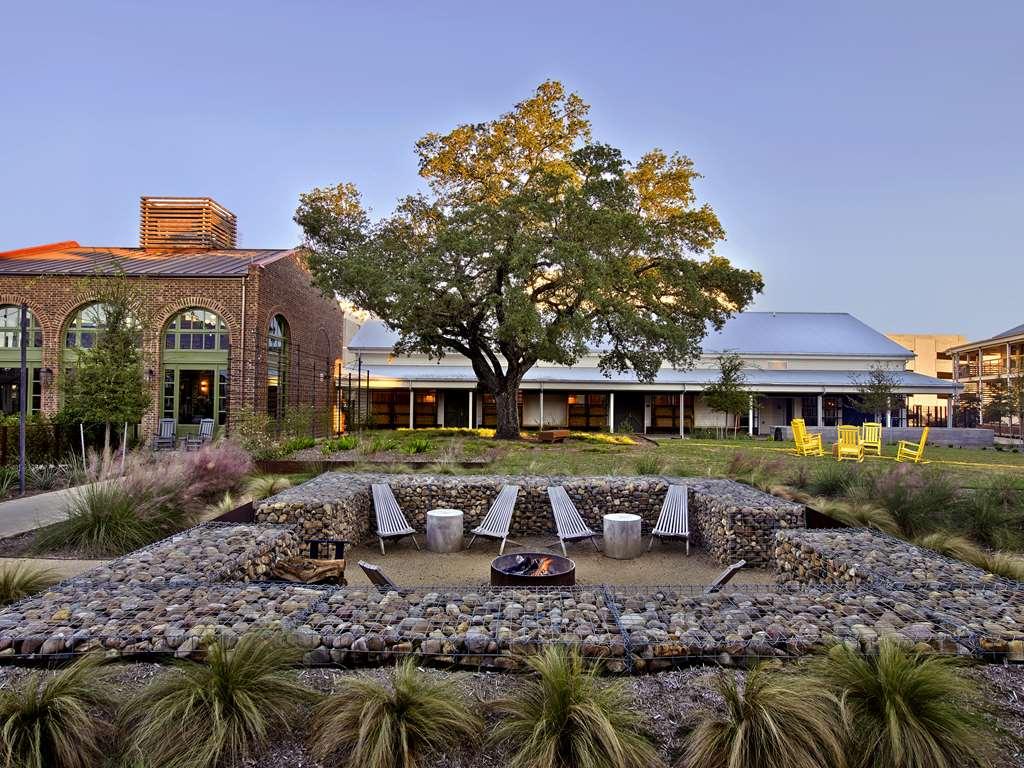 Cavalry Court, By Valencia Hotel Collection College Station Faciliteiten foto