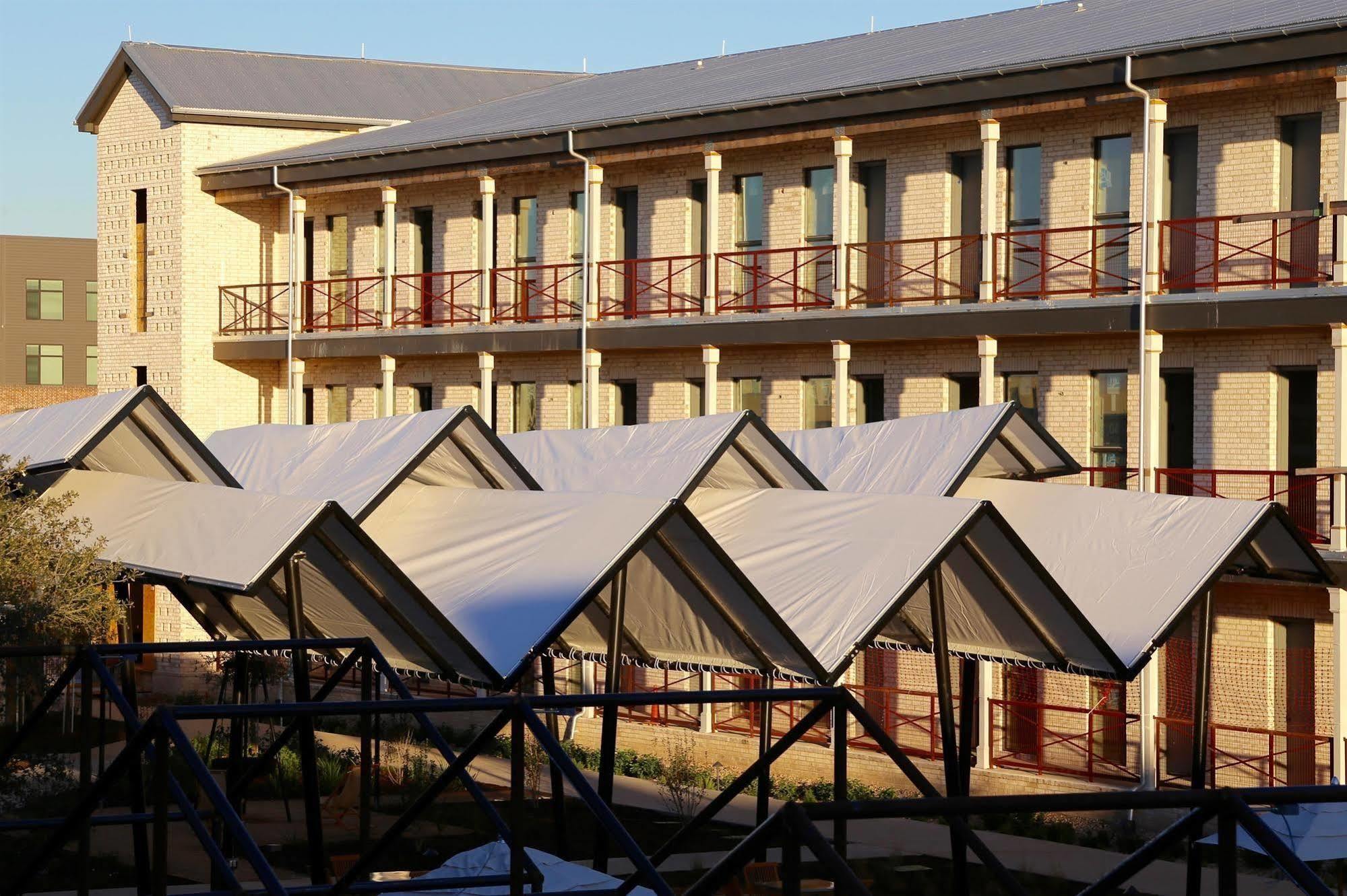 Cavalry Court, By Valencia Hotel Collection College Station Buitenkant foto