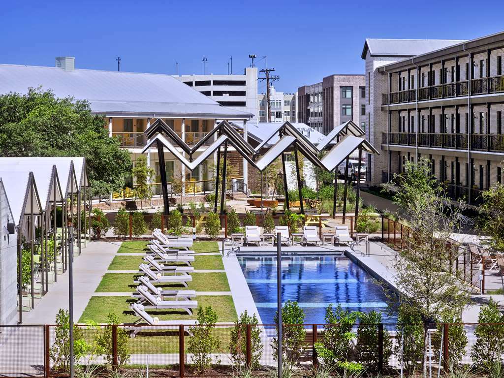 Cavalry Court, By Valencia Hotel Collection College Station Buitenkant foto